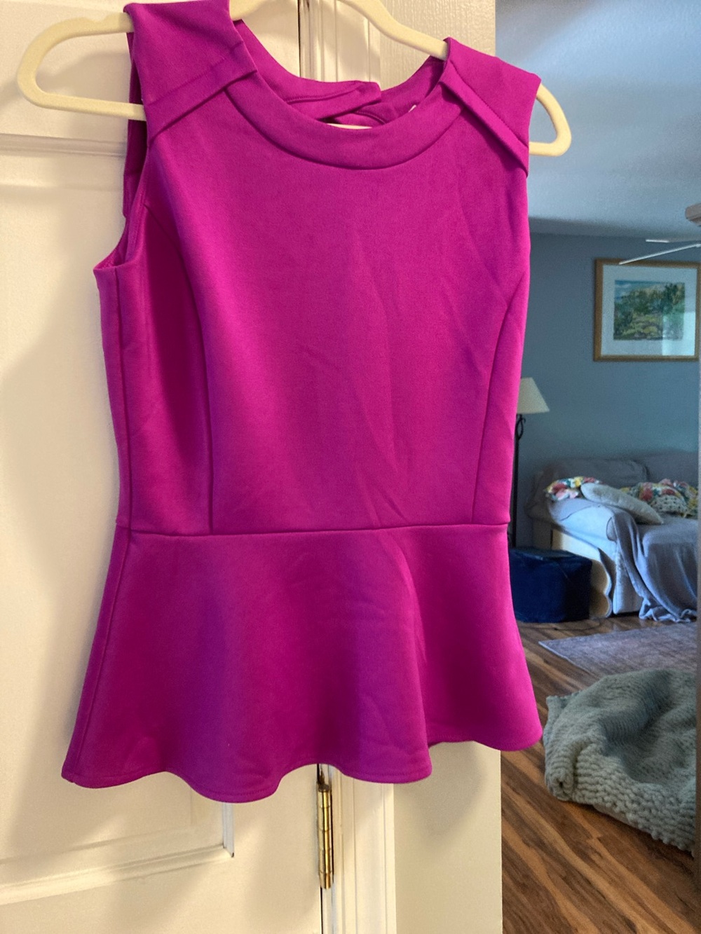 Worthington Magenta Peplum Sleeveless Top size small